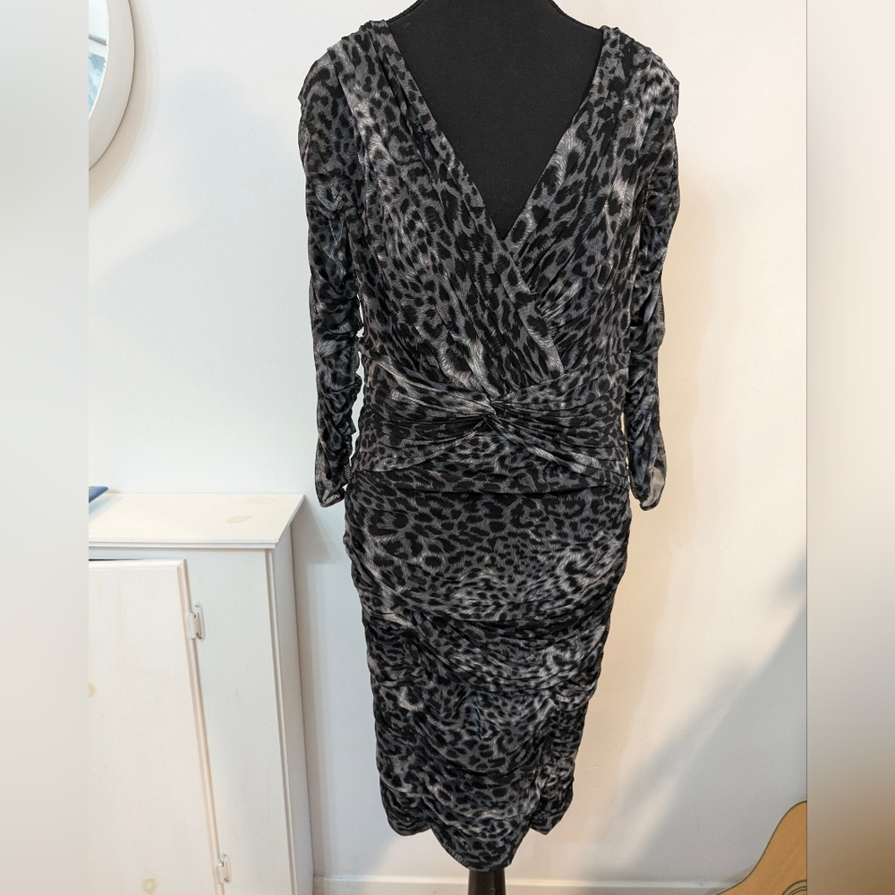 Vintage Tadashi Shoji ruched leopard print cocktail dress Sz M